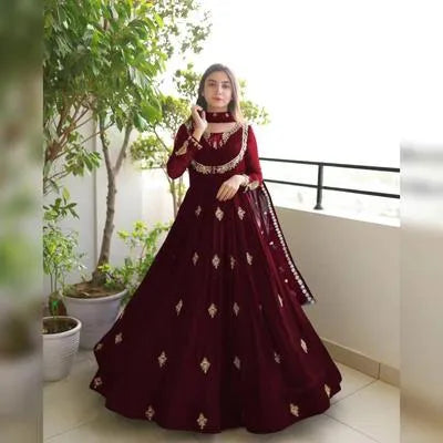 3 Pcs Women's Stitched Organza Embroidered Maxi Suit